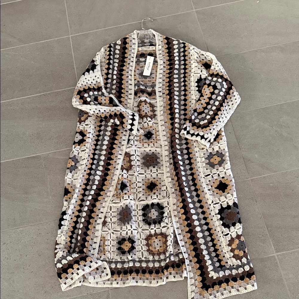 Three Birds Next size L/XL Crochet Patterned Long Cardigan